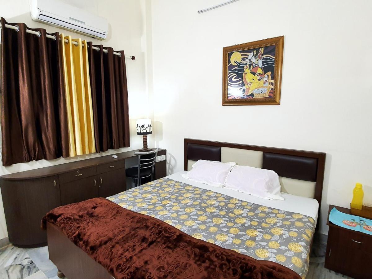 Aditya Premium Homestay- Furnished Air Conditioned- 2Bhk Jabalpur Eksteriør bilde