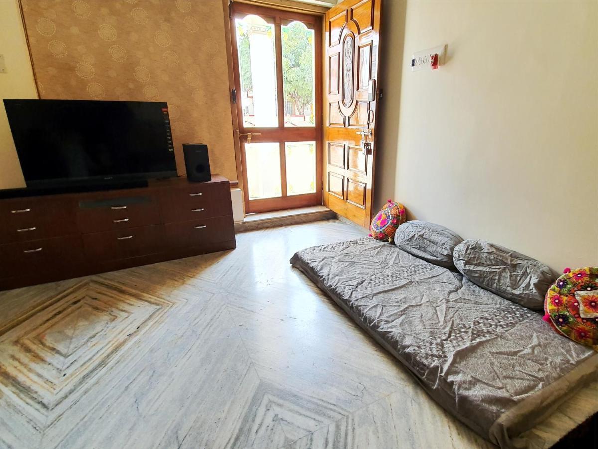 Aditya Premium Homestay- Furnished Air Conditioned- 2Bhk Jabalpur Eksteriør bilde