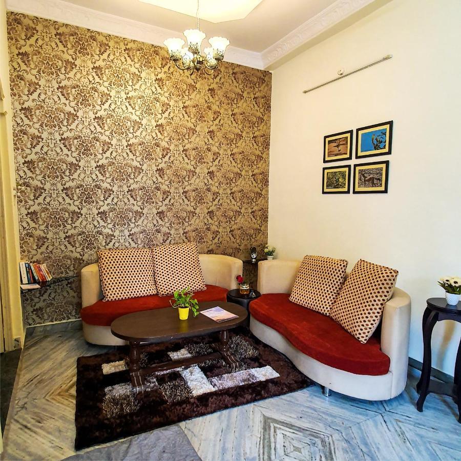 Aditya Premium Homestay- Furnished Air Conditioned- 2Bhk Jabalpur Eksteriør bilde